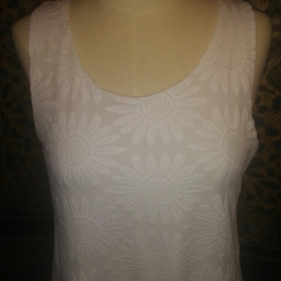 Alfoni White Sunburst Design Lined Dress - Picture 3 of 6